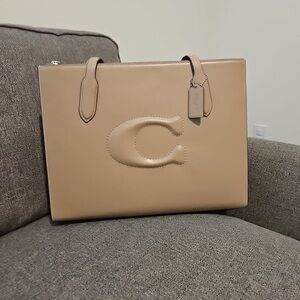 NWT COACH Nina Tote Taupe